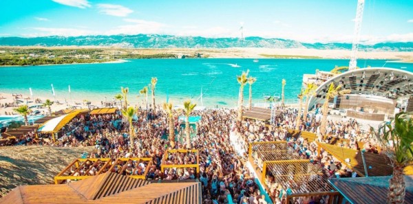 f2f0f95ab9de8fc6f45f4a6d8bc640bbXL